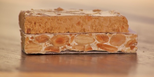 Turrón duro y turrón blando caseros con productos de Panpatos