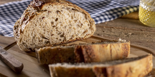 Pan de masa madre con anís matalahúga