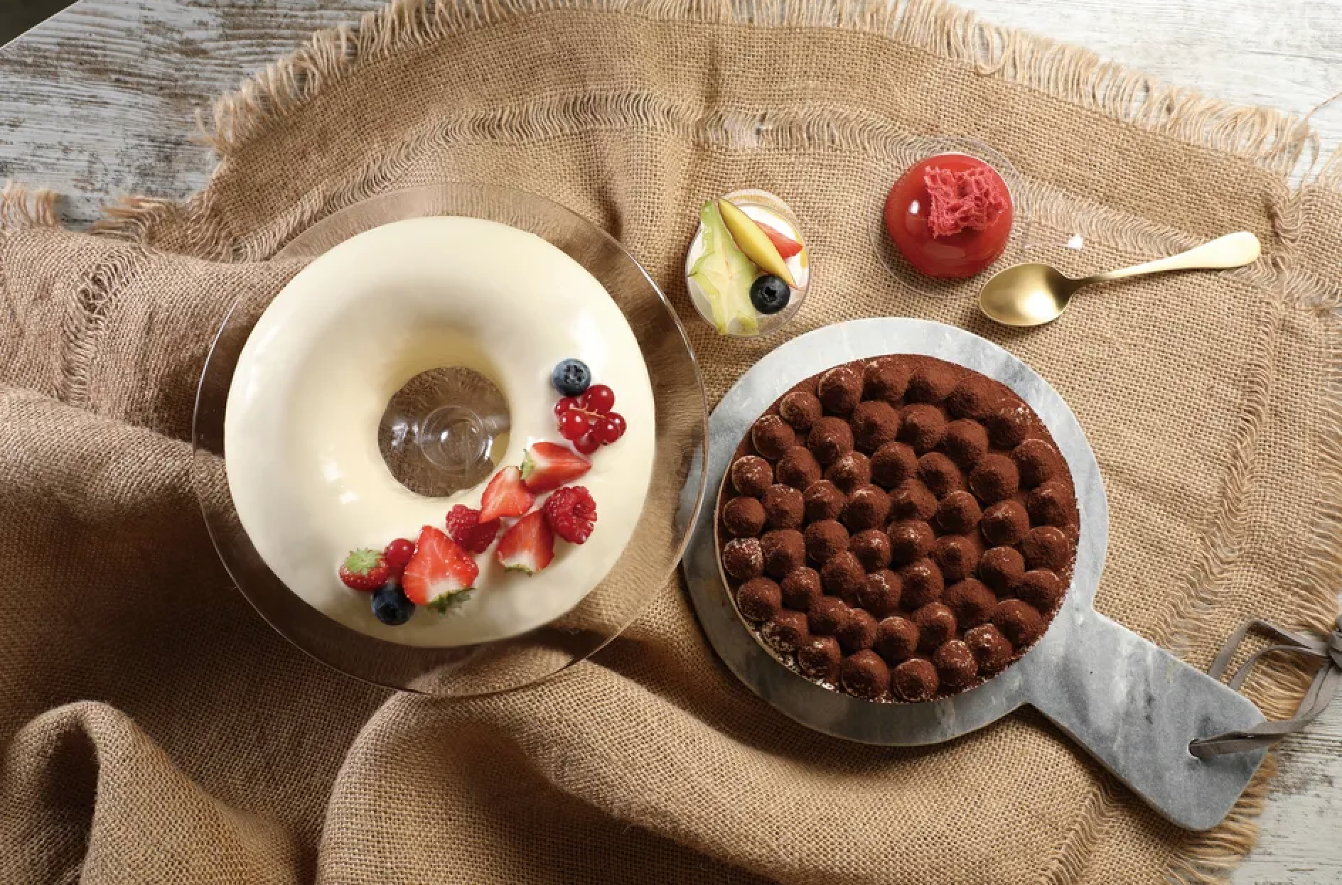 Bavarois de Puratos: chocolate, fresa, limón y queso para un San Valentín lleno de sabor